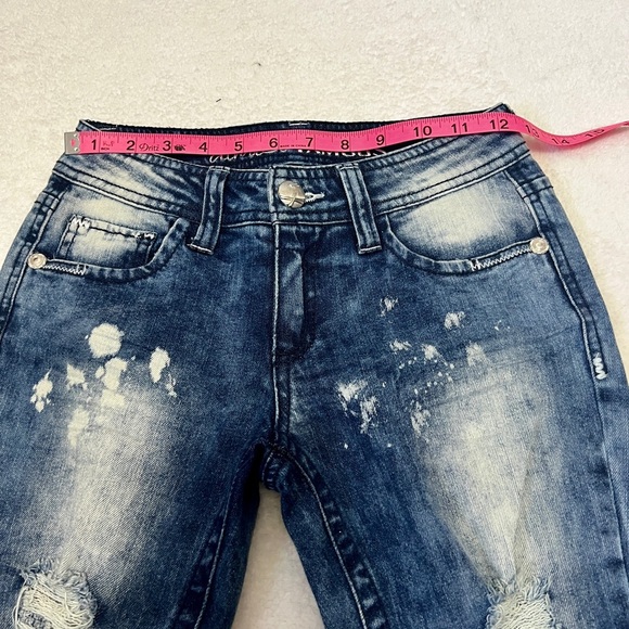 Almost Famous Bleached Distressed Skinny Jeans - Size 0 (25" waist) - Picture 3 of 11